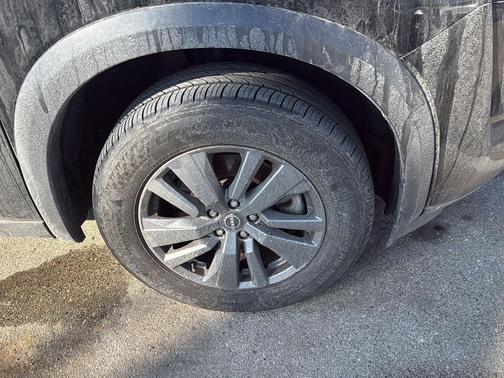 2025 Nissan Pathfinder SV 4WD