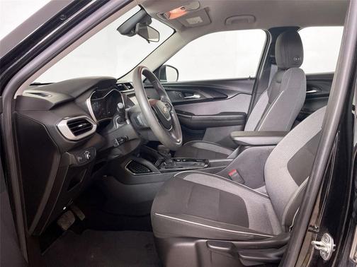 Mosaic Black Metallic 2023 Chevrolet Trailblazer LS