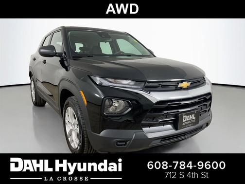 Mosaic Black Metallic 2023 Chevrolet Trailblazer LS