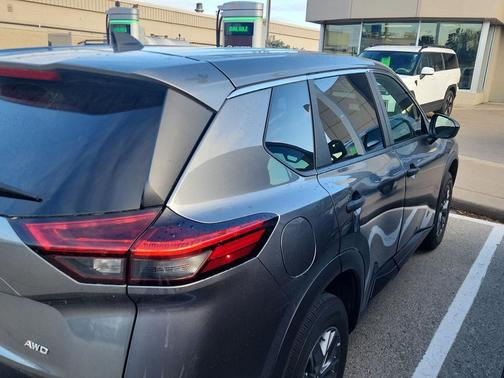 Gun Metallic 2023 Nissan Rogue S