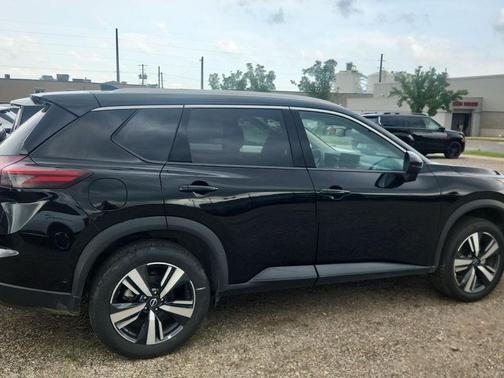 Super Black 2026 Nissan Rogue SL