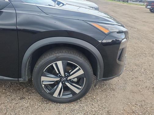 Super Black 2026 Nissan Rogue SL