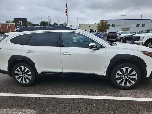 2023 Subaru Outback Touring XT