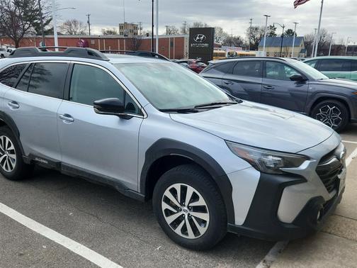 Ice Silver Metallic 2023 Subaru Outback Premium