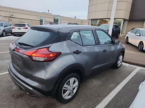 2023 Nissan Kicks S