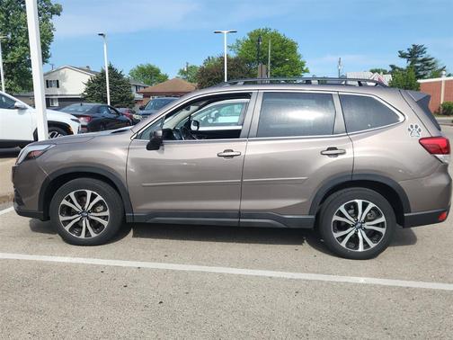 Brilliant Bronze Metallic 2023 Subaru Forester Limited