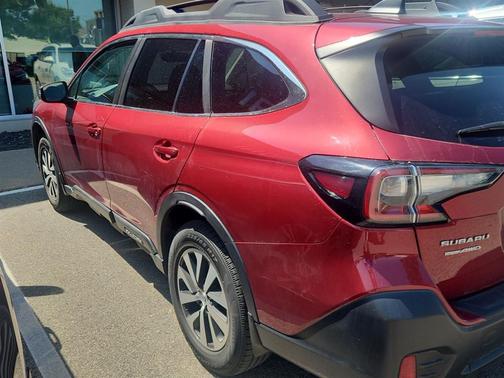 Crimson Red Pearl 2020 Subaru Outback Premium