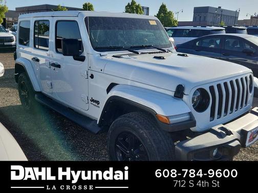 Bright White Clearcoat 2021 Jeep Wrangler Unlimited Sahara