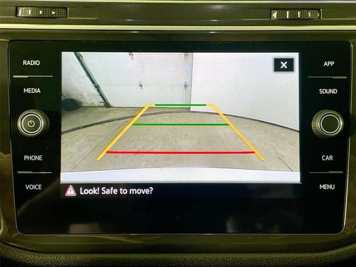 Pure White 2024 Volkswagen Tiguan 2.0T SE 4MOTION