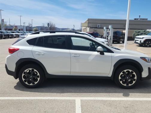 Crystal White Pearl 2023 Subaru Crosstrek Premium