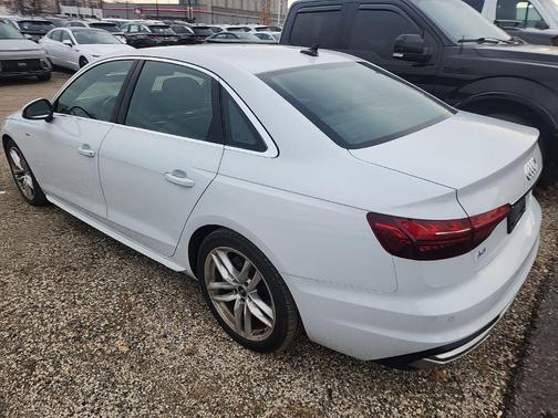 2023 Audi A4 45 S line Premium Plus