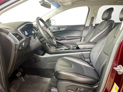 Burgundy Velvet Metallic Tinted Clearcoat 2018 Ford Edge Titanium