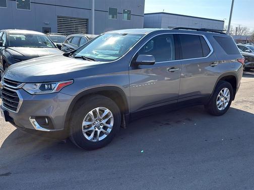 2021 Chevrolet Traverse LT Cloth