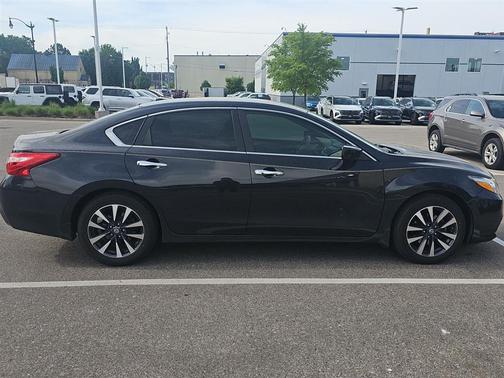 Storm Blue 2017 Nissan Altima 2.5 SV