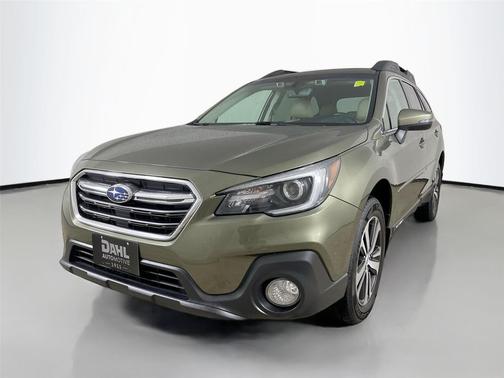 Wilderness Green Metallic 2018 Subaru Outback 3.6R Limited