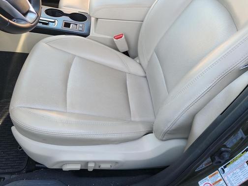 Wilderness Green Metallic 2018 Subaru Outback 3.6R Limited