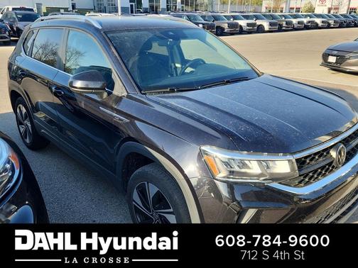 GRAY 2024 Volkswagen Taos 1.5T SE