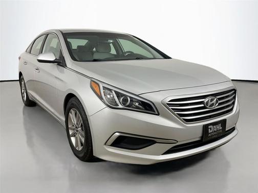 Symphony Silver 2016 Hyundai SONATA SE