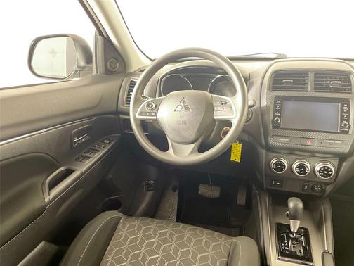 Mercury Gray Metallic 2024 Mitsubishi Outlander Sport 2.0 ES