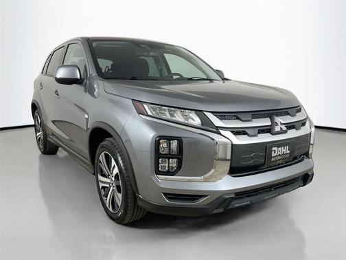 Mercury Gray Metallic 2024 Mitsubishi Outlander Sport 2.0 ES