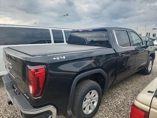 2022 GMC Sierra 1500 SLE