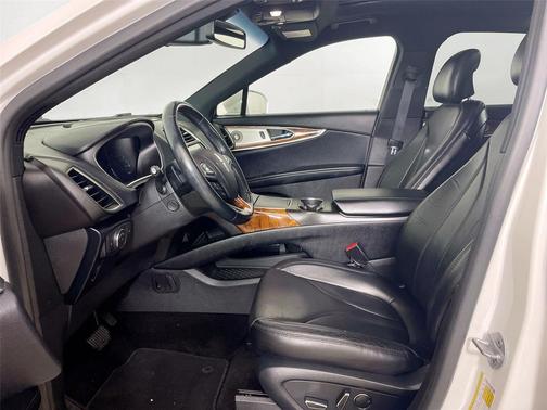 White Platinum Metallic Tri-Coat 2016 Lincoln MKX Reserve