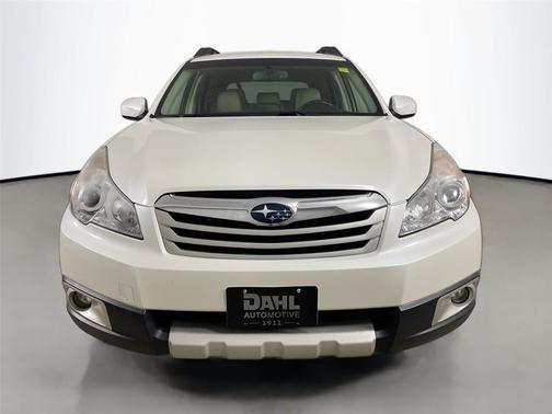 Satin White Pearl 2012 Subaru Outback 3.6R Limited