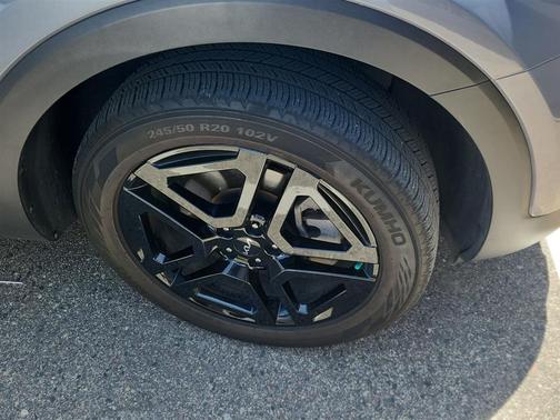 Everlasting Silver 2023 Kia Telluride EX X-Line