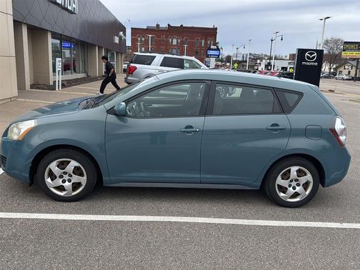 Mystic Blue Metallic 2009 Pontiac Vibe Base