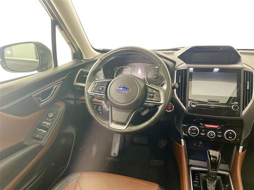 Crystal Black Silica 2024 Subaru Forester Touring