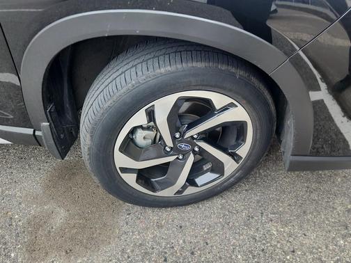 Crystal Black Silica 2024 Subaru Forester Touring