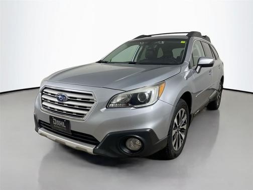 Ice Silver Metallic 2017 Subaru Outback 3.6R Limited