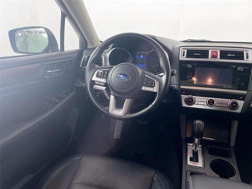 Ice Silver Metallic 2017 Subaru Outback 3.6R Limited