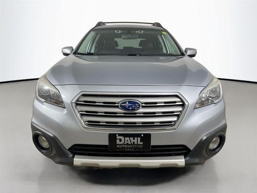 Ice Silver Metallic 2017 Subaru Outback 3.6R Limited