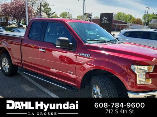 Ruby Red Metallic Tinted Clearcoat 2015 Ford F-150 XLT