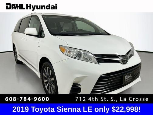 2019 Toyota Sienna LE