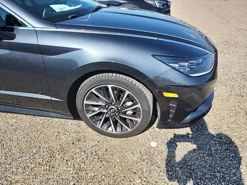 2023 Hyundai SONATA Limited