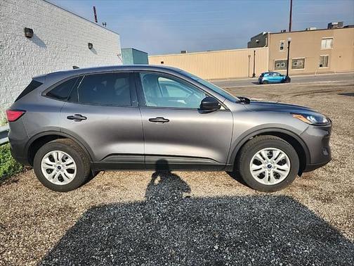2022 Ford Escape S