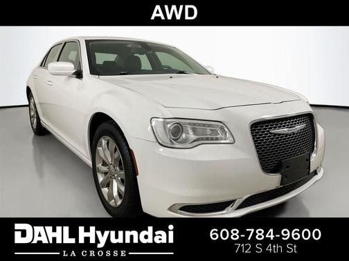 2018 Chrysler 300 Touring
