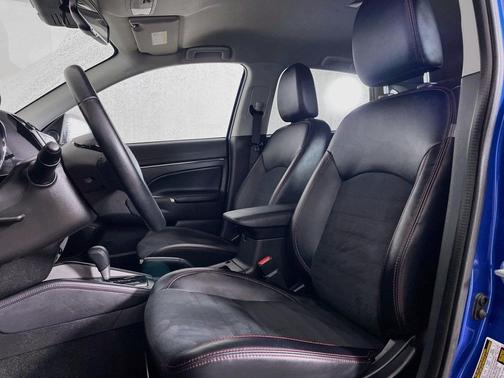 Octane Blue Metallic 2024 Mitsubishi Outlander Sport SE