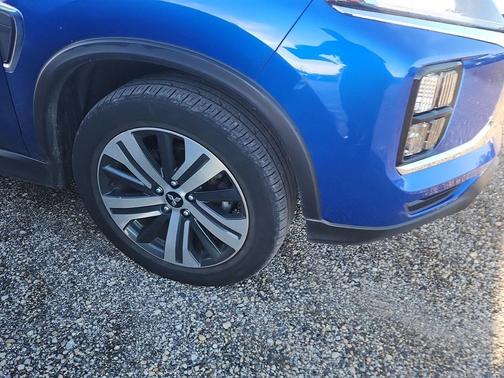 Octane Blue Metallic 2024 Mitsubishi Outlander Sport SE