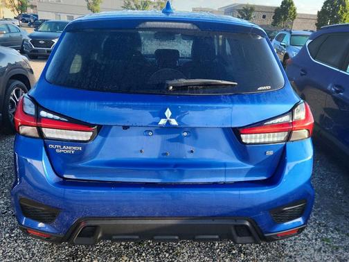 Octane Blue Metallic 2024 Mitsubishi Outlander Sport SE