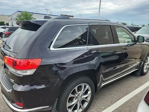 2019 Jeep Grand Cherokee Summit