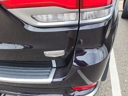 2019 Jeep Grand Cherokee Summit
