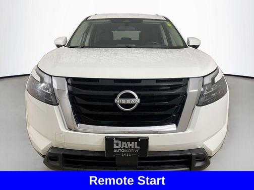 2025 Nissan Pathfinder SV 4WD