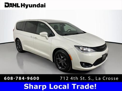 2020 Chrysler Pacifica Touring