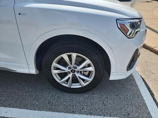 2024 Audi Q3 Premium 45 TFSI S line quattro Tiptronic