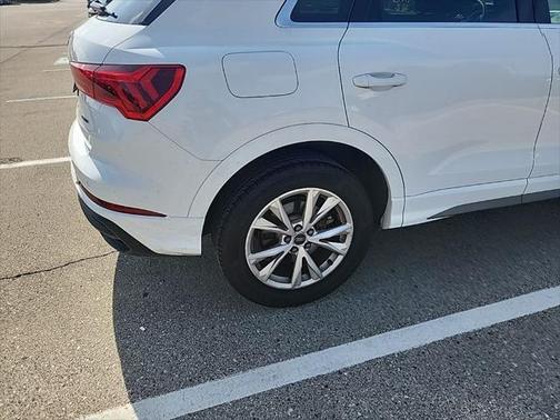 2024 Audi Q3 Premium 45 TFSI S line quattro Tiptronic