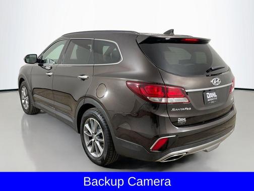 2017 Hyundai SANTA FE SE