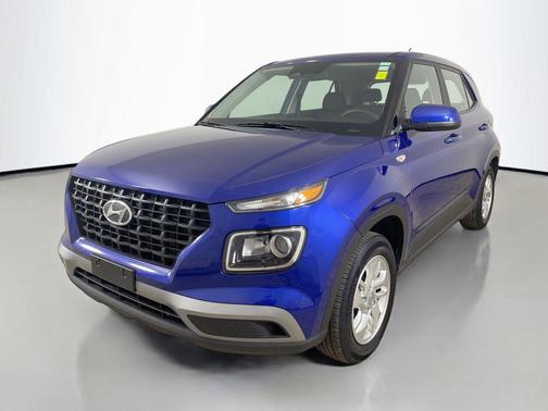 2023 Hyundai VENUE SE